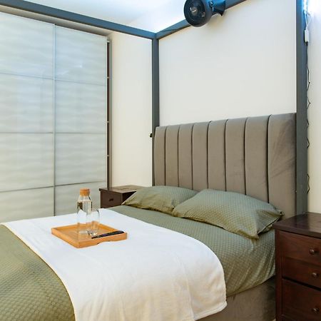 Modern 2Bed Pad W/ Hot Tub Villa Barking  Ngoại thất bức ảnh